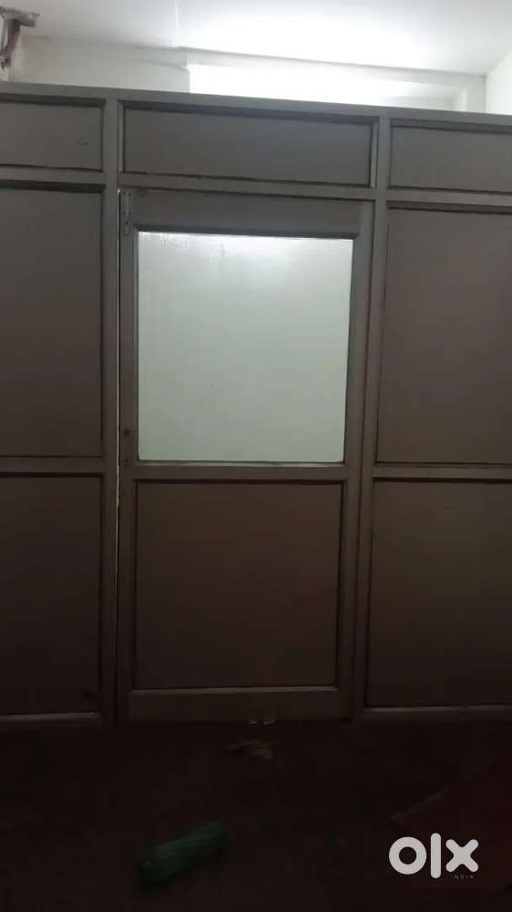 Aluminium door for office or cabin