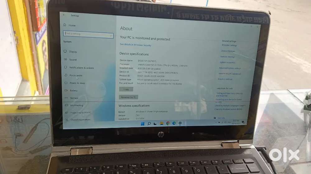 Hp x360 laptop 8gm ram 512 ssd i3 7generation