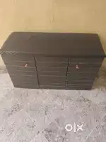 Shoe Rack 3-Doors with seating