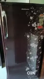 Kelvinator refrigerator in single hand good condition for sale