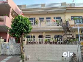 2 BHK house for rent1st floor2 room, 1 kitchen, 1 big Hall, 1 bathroom.DMart and CSM mall is on walk...