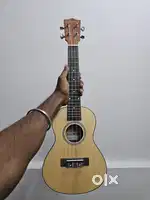 Ukulele (Kadence) with bag