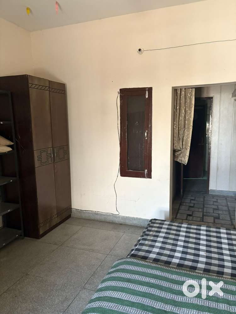 Pg girl gurdwara near