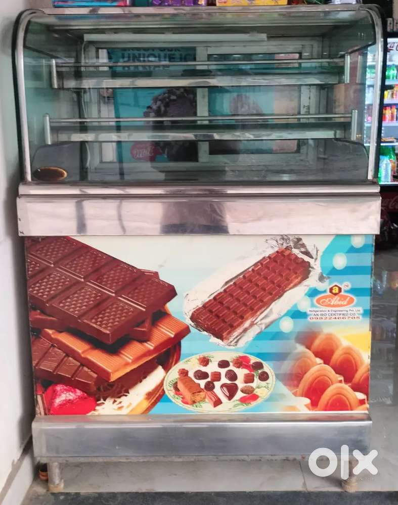 केक चॉकलेट फ्रीज