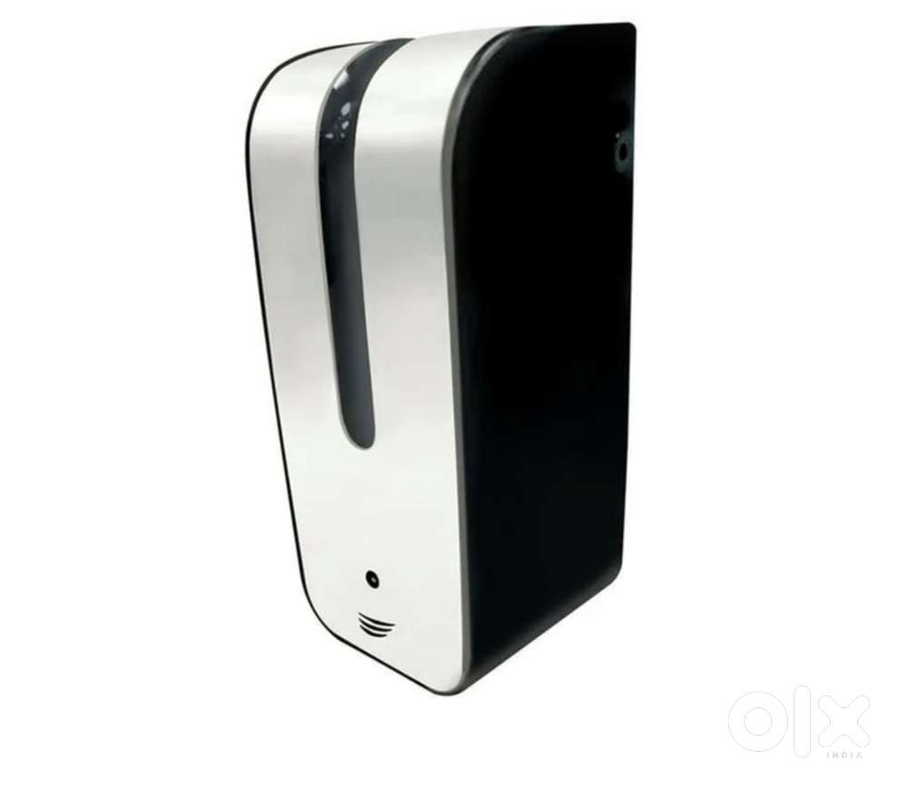 Automatic hand wash dispenser