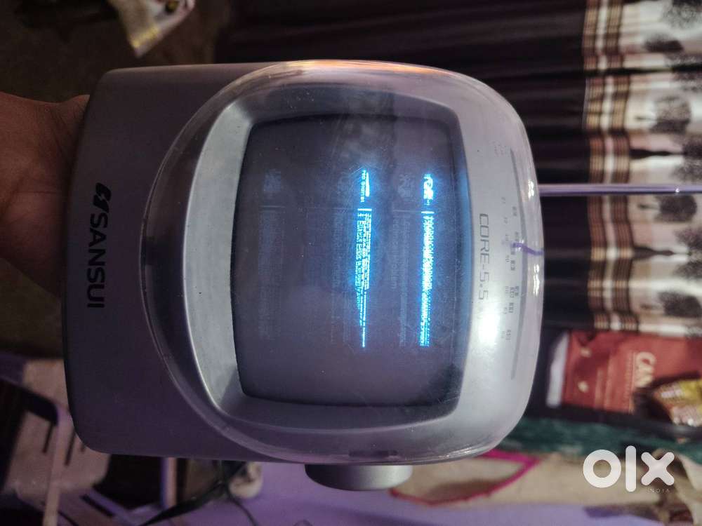 small television or monitor from the brand Sansui, with the model name