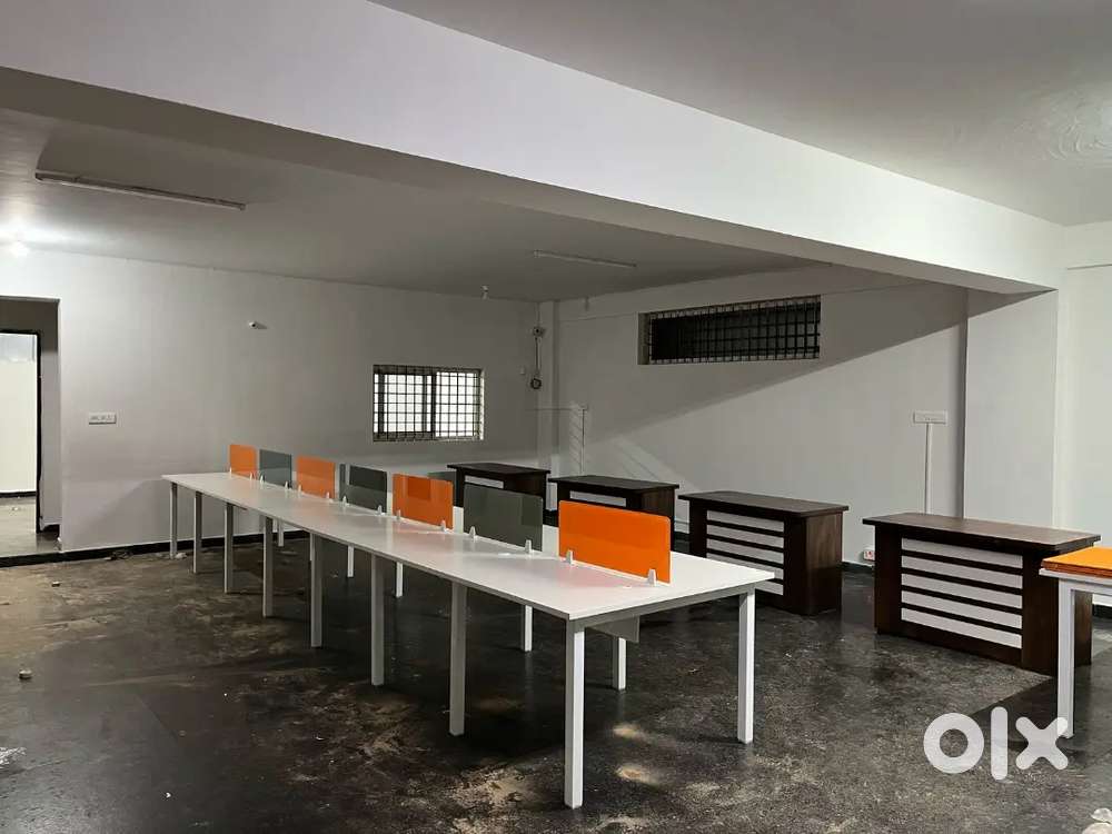 MODULAR OFFICE WORKSTATIONS AT LOW PRICE WITH COMPLETE INSTALLATION