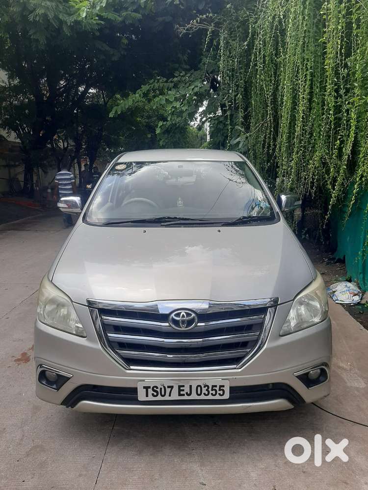 Toyota Innova 2.5 G (Diesel) 8 Seater, 2014, Diesel