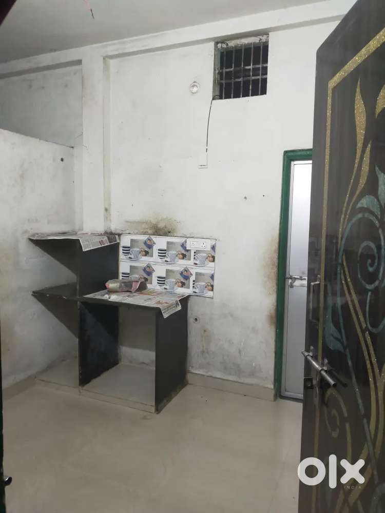 Room kiraya se dena hai