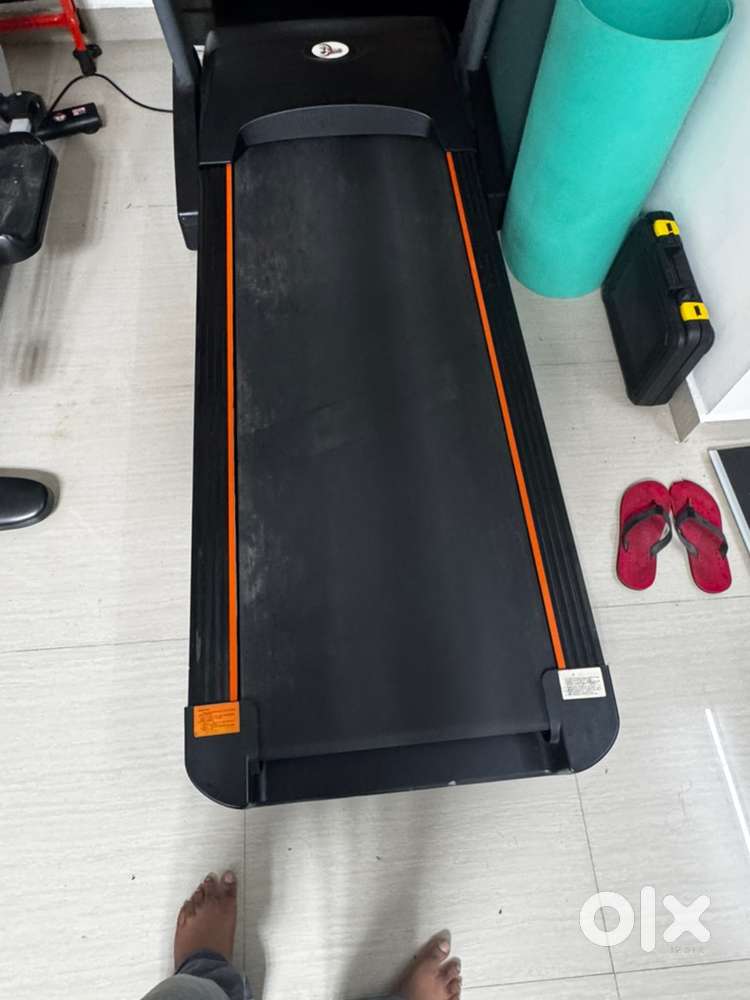 AC 2.5 HP motor tread mill for 28000 rs