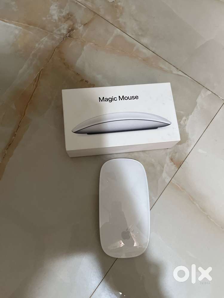 Magic mouse 2 in mint condition with box and cable
