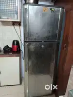 Samsung 350L 2 door fridge