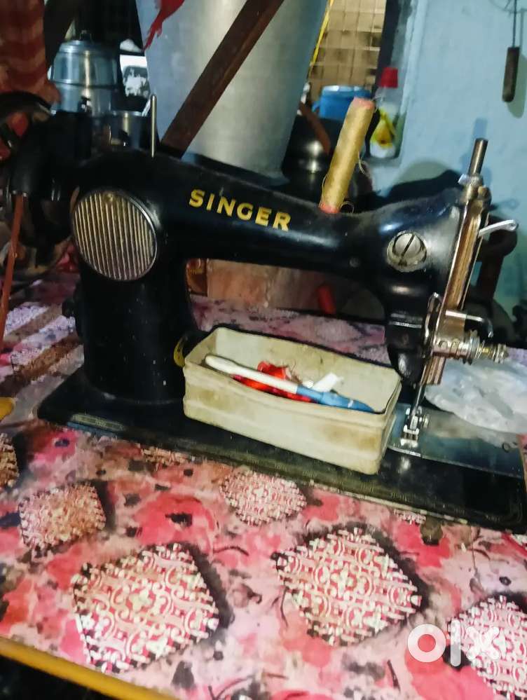 This is a sewing machine. It's a brand new one.