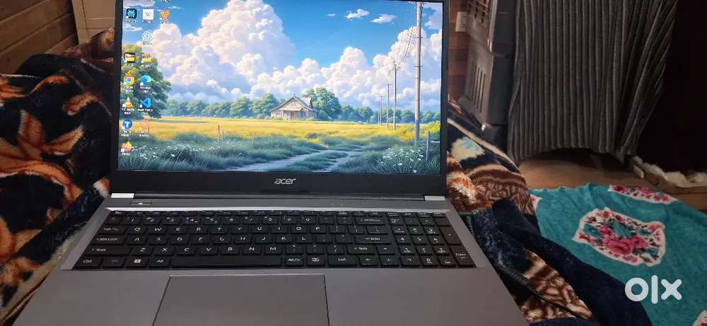 Acer aspire lite  ryzen 5 16.5 inch