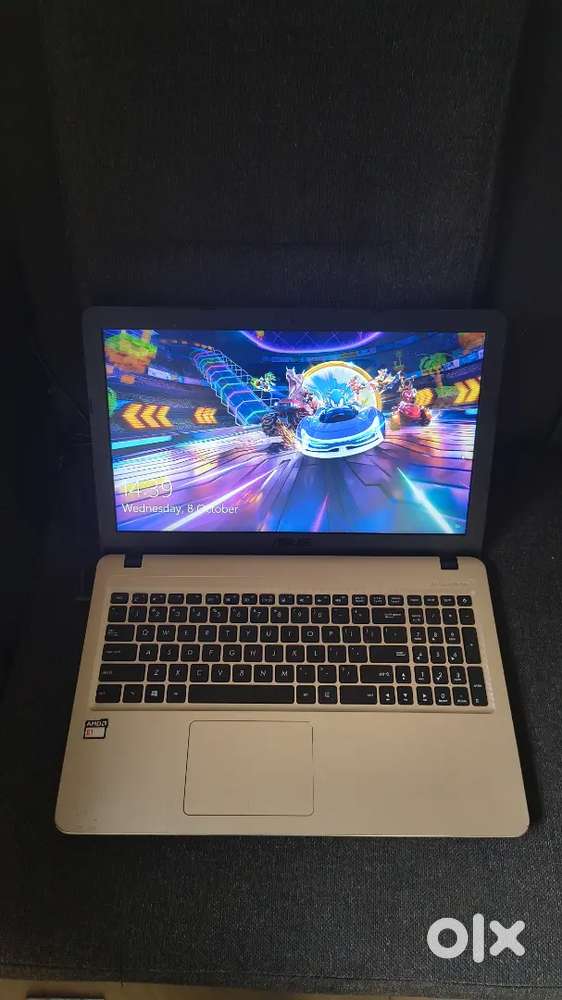 Asus laptop no compaints radeon graphics