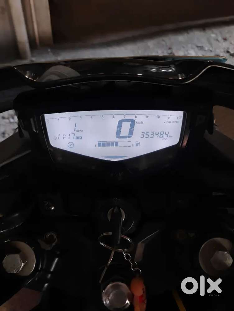 Apache 2004v  selling due to moving out to another city.