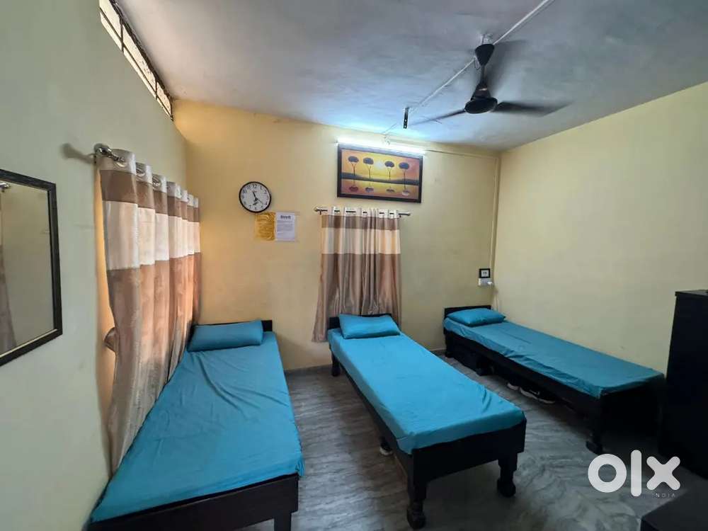 Best Affordable & Neat and Clean  Boys PG At Fathegunj post office