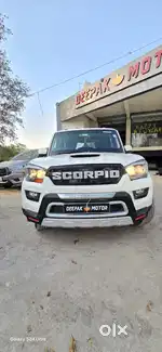 Mahindra Scorpio S8, 2016, Diesel