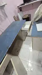 Computer table