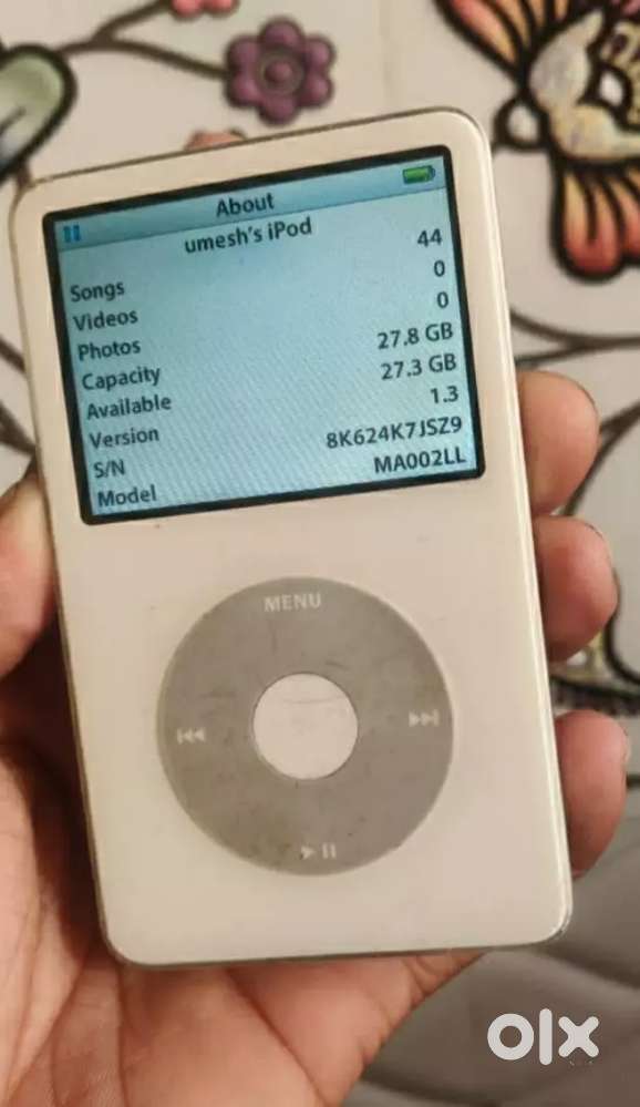 I am selling my apple I pod 30 GB classic good condition