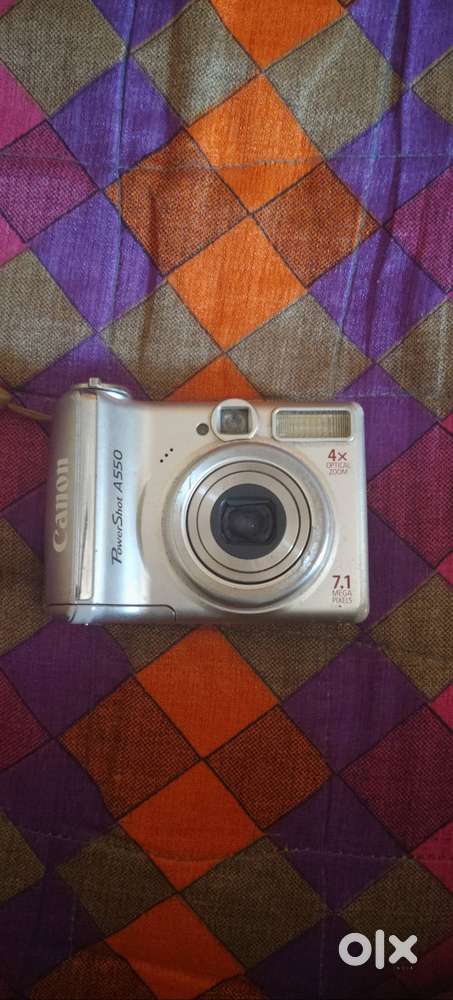 Canon power shot A550
