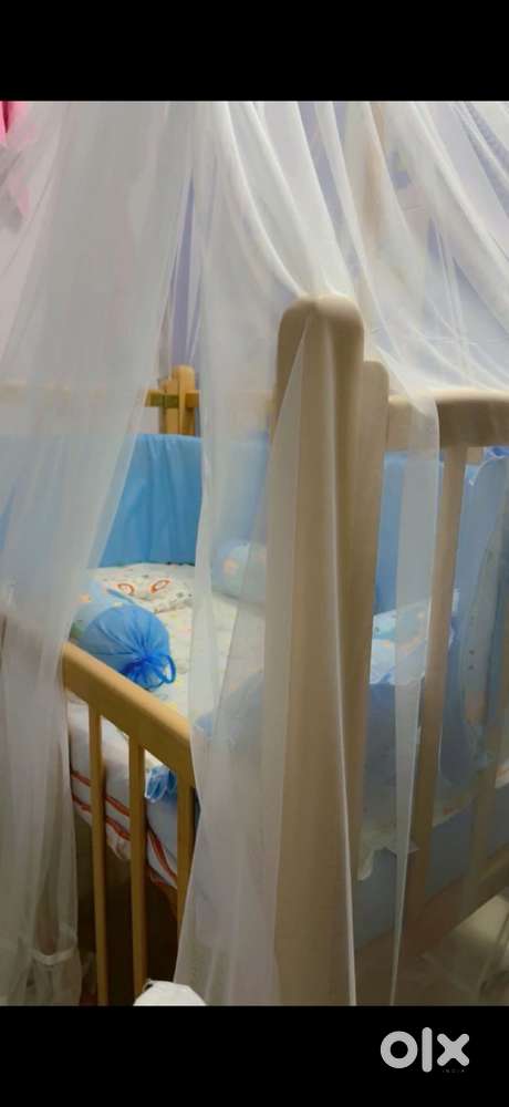 Baby cot suitable for 0 months to 3 years