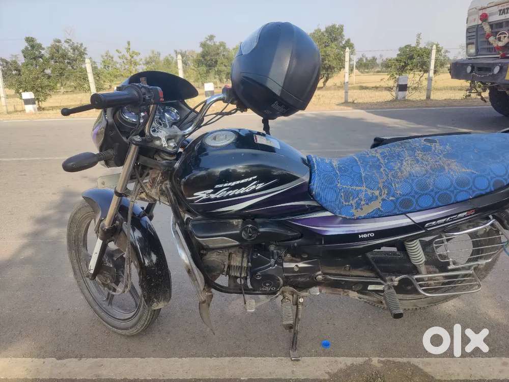 Good condition bike single hand uses