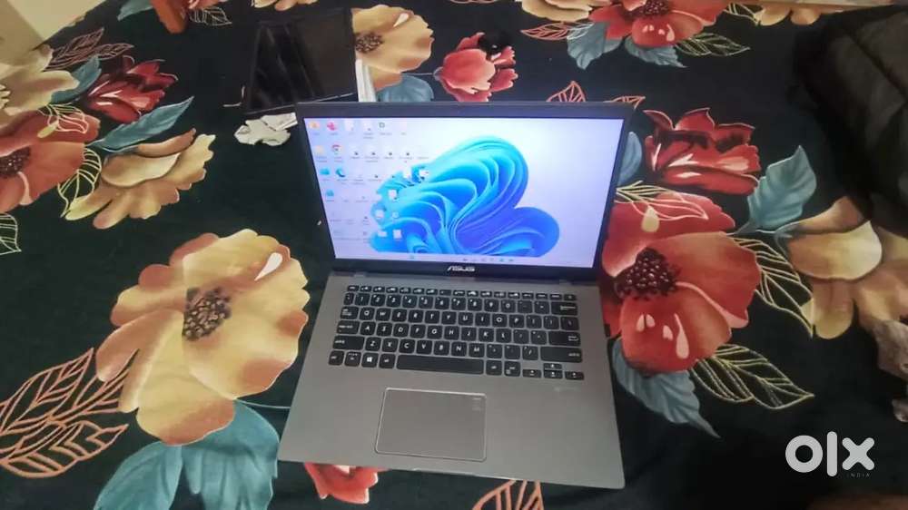ASUS  i5 Laptop – 8GB RAM, 512GB SSD, 14-inch, Excellent Condition