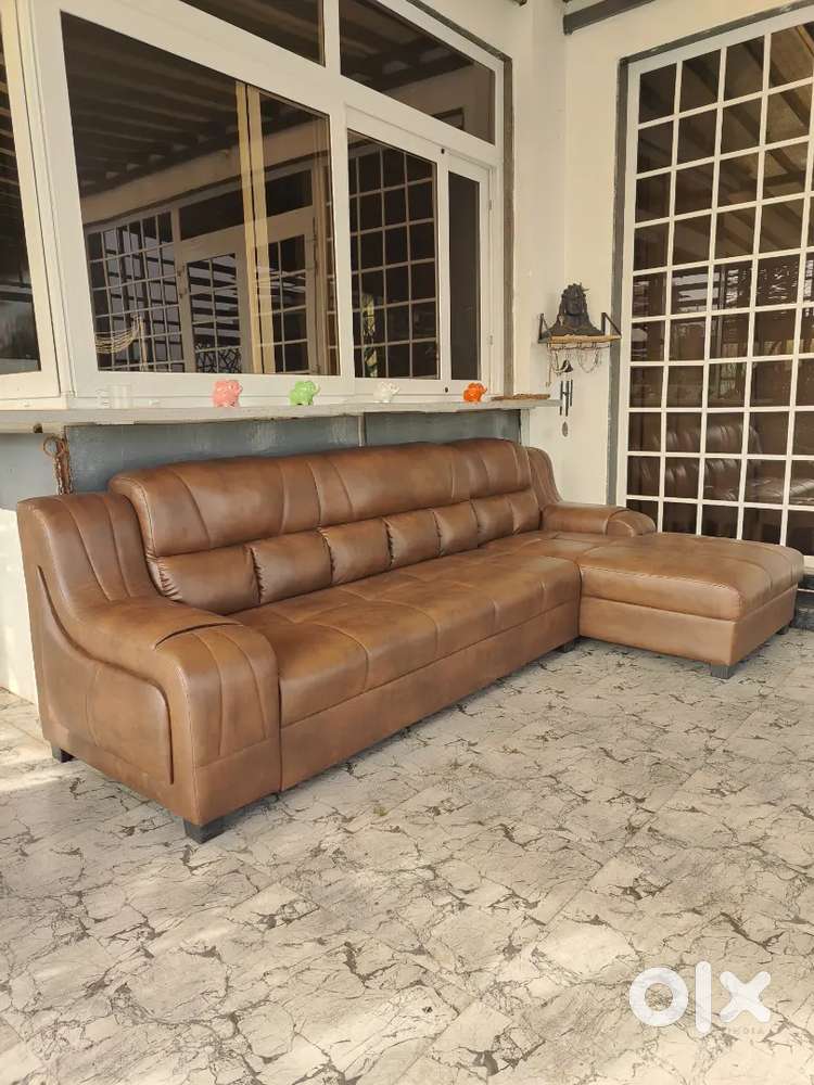 Left side Chase Lounger Sofa Set of wooden Street