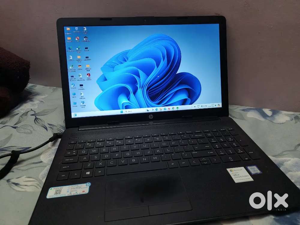 Laptop HP core i3 8th Gen