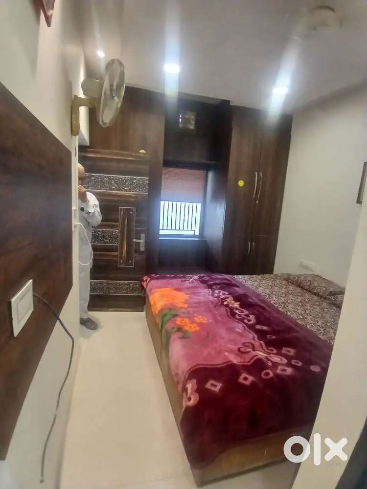 One Bedroom without kitchen