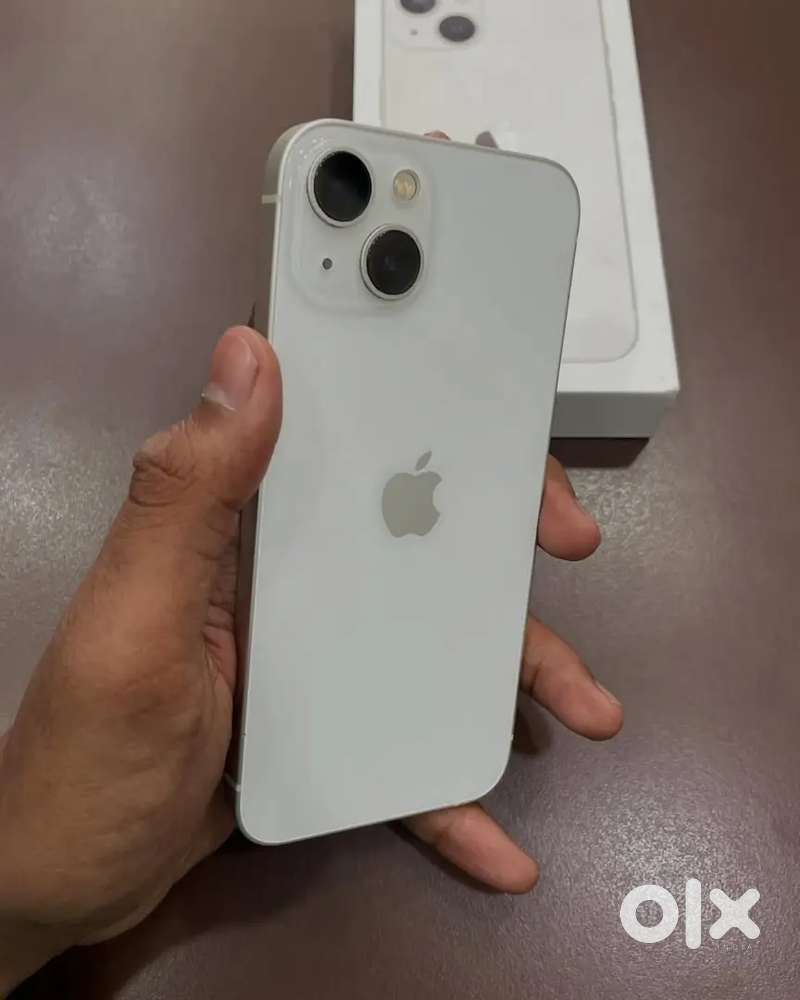Apple Iphone 13 /128 gb under warranty