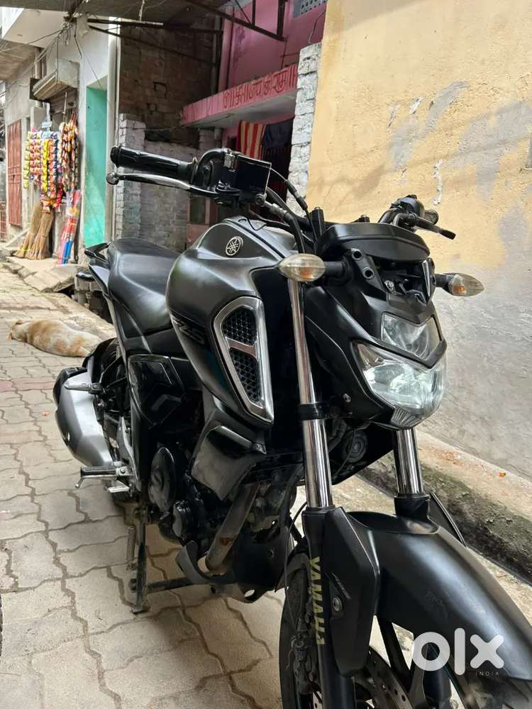Yamaha FZ S Fi