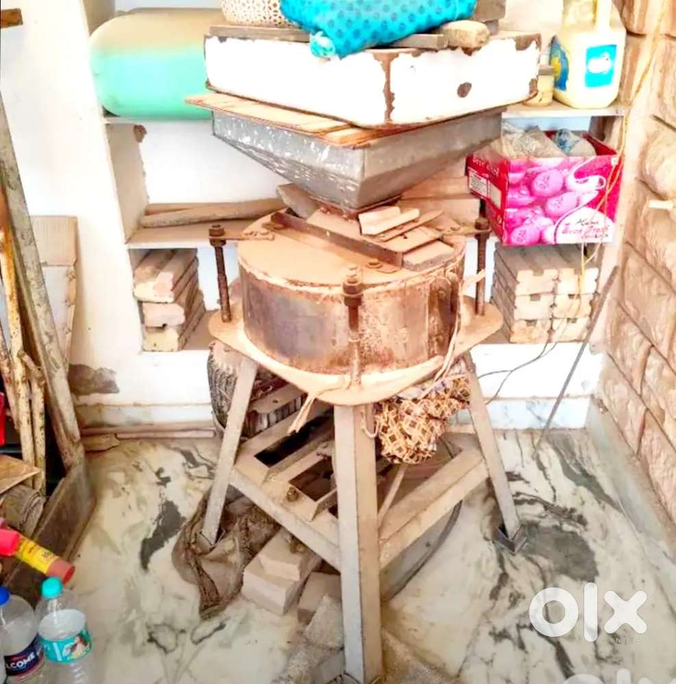 घरेलू 2 आटा चक्की मोटर सहित