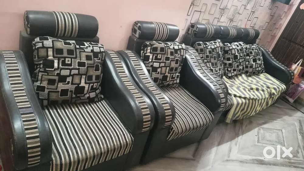 5 seater( 3+2) sofa set