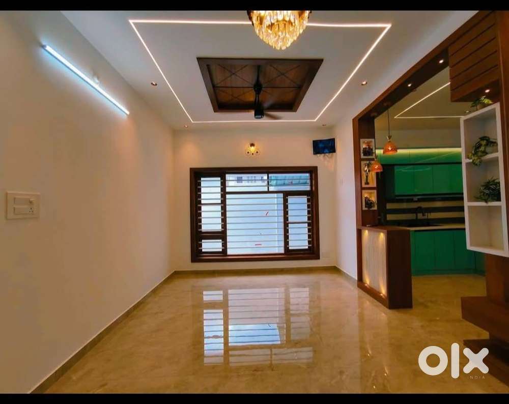 2500sqft 5BHK Semifurnnished House with Land area: 5Cents in Thevakkal