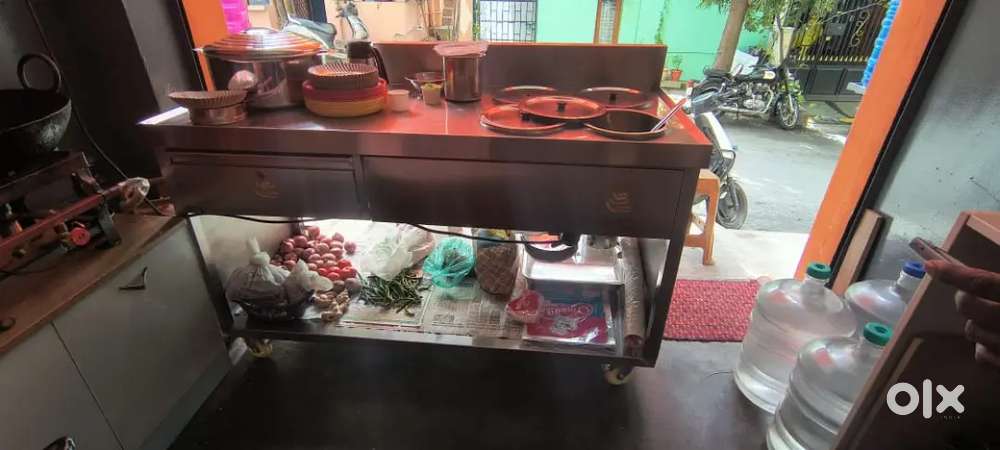 Counter table with Bain Marie and cash counter