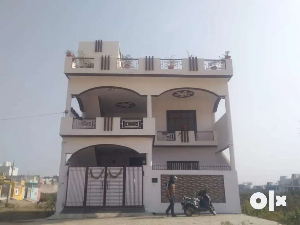 A duplex house available at khatibaba