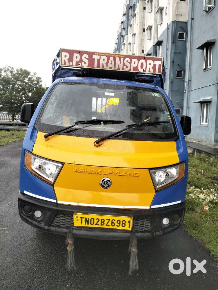 Commercial vehicle Helper boy