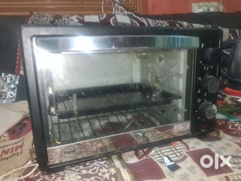 Pigeon 25-Litre with Rotisserie Oven Toaster Grill (OTG)