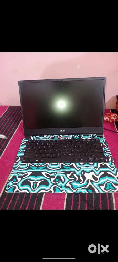 Acer one 14  AMD Ryzen 3 /6 month old only