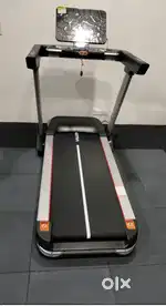 SKETRA PRO TREADMILL