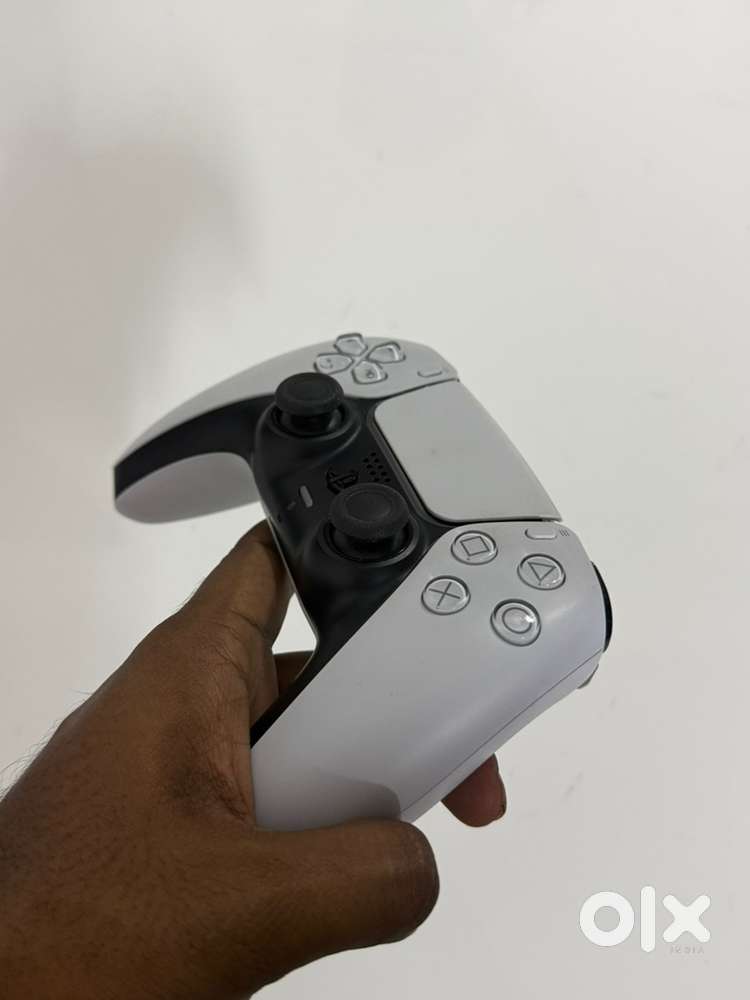 PS5 Controller White