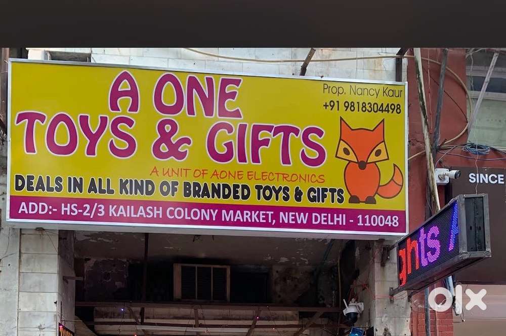 Required 2 Girl for Toys Shop