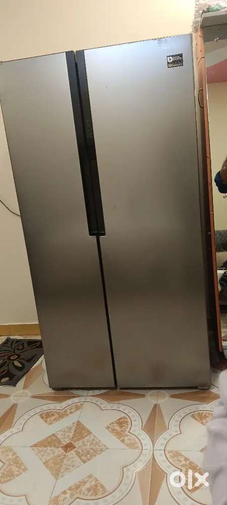 Side by side fridge