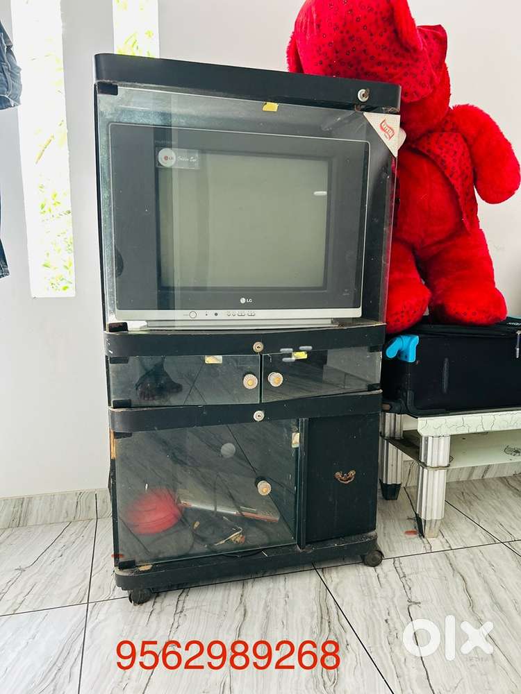 LG TV  (TV stand &stabiliser free)