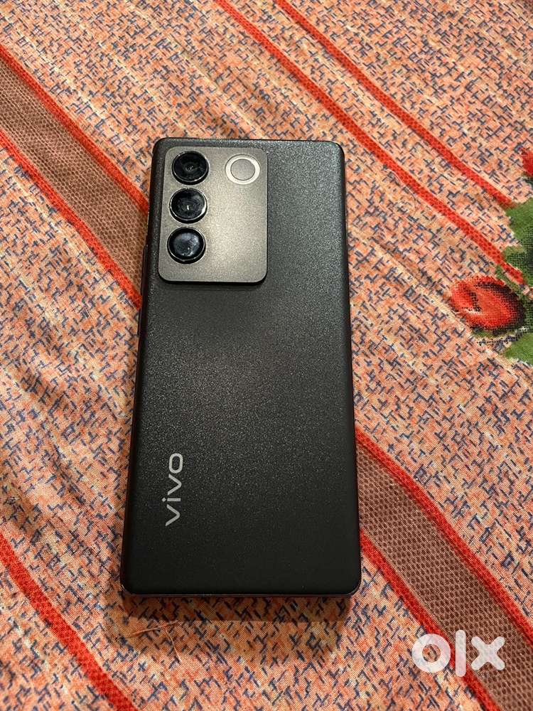 Vivo V27 Black Colour 12GB RAM & 256 Storage