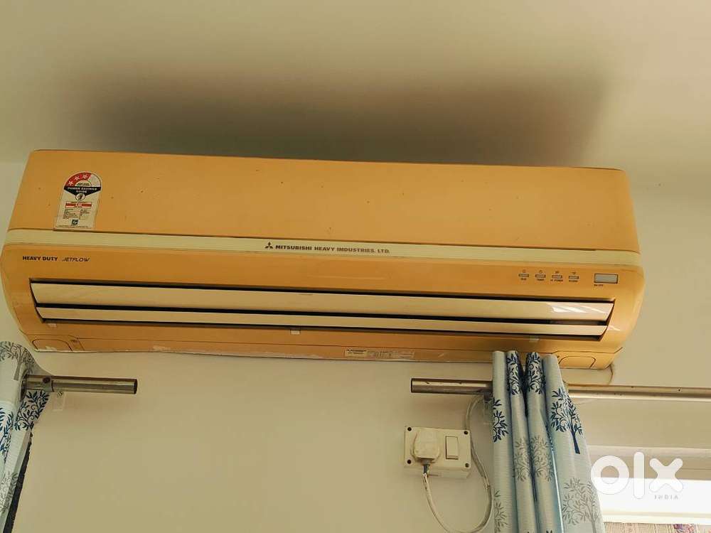 Mitsubishi AC 2.5 ton