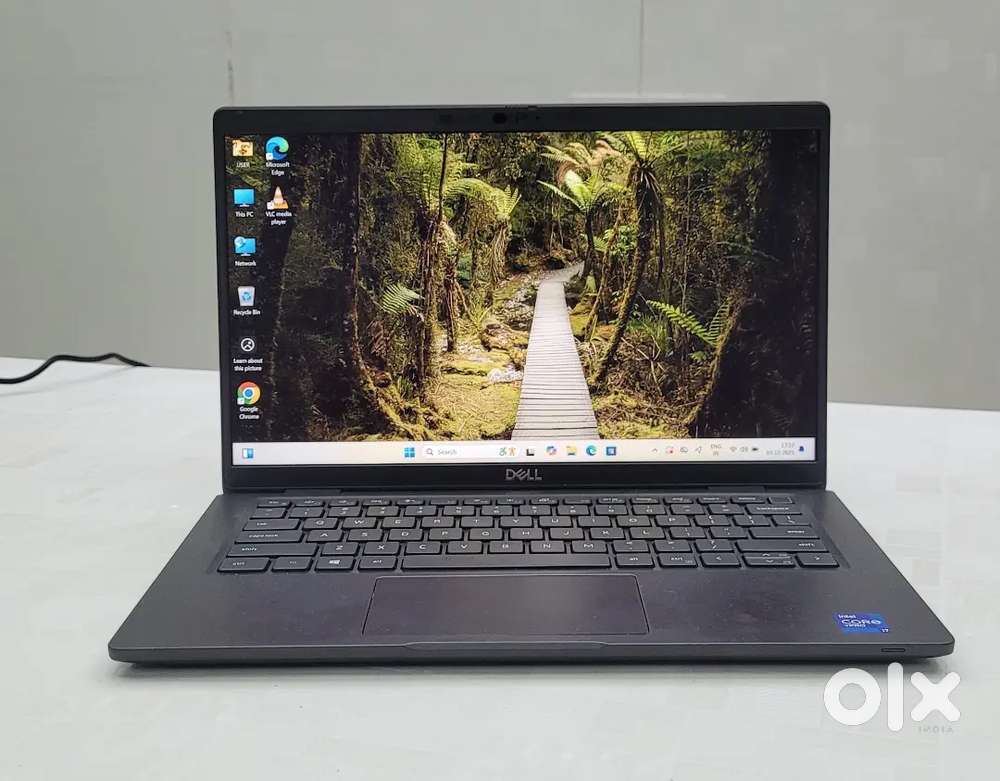 Dell 7320 model i7.11th /16 gb ram / 256 gb nvme / 13.3 display