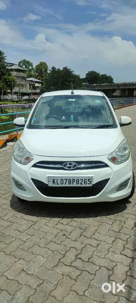 Hyundai i10 2010 cng 28 & petrol 18